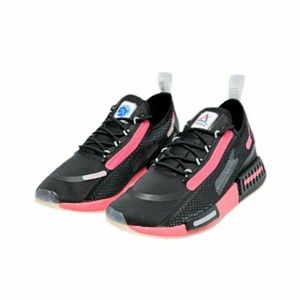 Adidas x  Nasa NMD_R1 Spectoo Sneakers NIB 8.5 Pink and Black.
